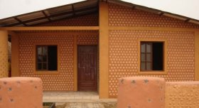 fotó: http://arquitetandonanet.blogspot.com/2009/12/reciclagem-construcao-alternativa-1.html