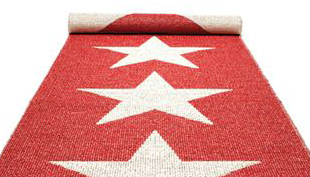 karacsonypirosfeher
