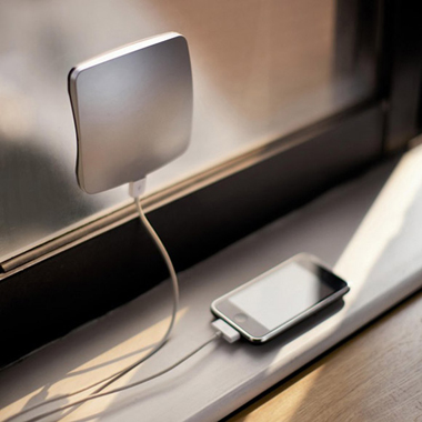 Window-Cling-Solar-Charger03