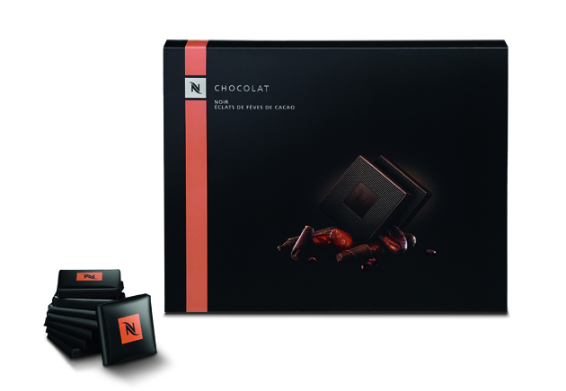 Étcsokoládé karamellizált kakaóbabbal Chocolat Noir - Eclats de Feves de Cacao (minimum 54%-os kakaótartalom) 40 darabos kiszerelésben kapható (200 g)