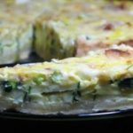 Cukkinis-újhagymás quiche