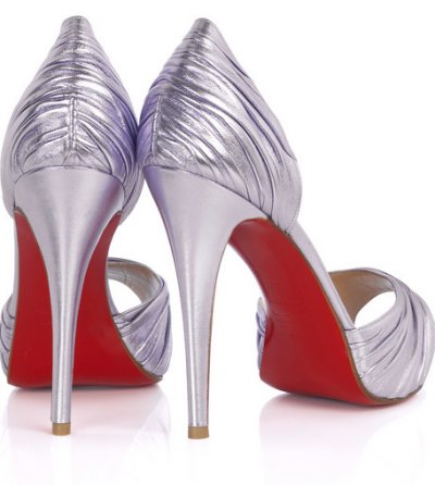 fotó: http://www.net-a-porter.com louboutin04
