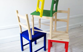 Vigyél kreativitást az egyszerű, fenyőfa székbe!
