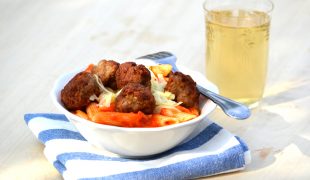 Pasta with meatballs: rozmaringos változat