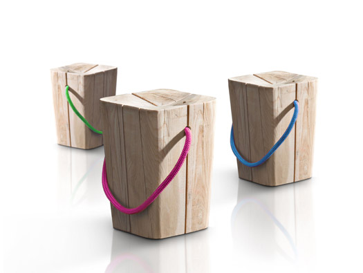 stool_hug1