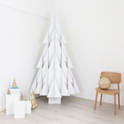 Karácsonyfa fehér kartonból