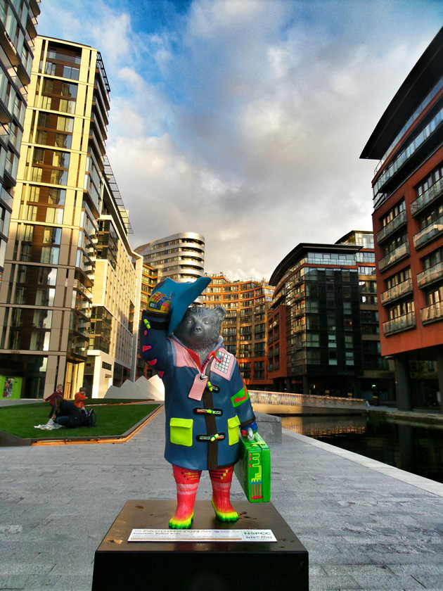 Futuristic Robot Bear No6 / Merchant Sq, North Wharf Rd. (Jonathan Ross)