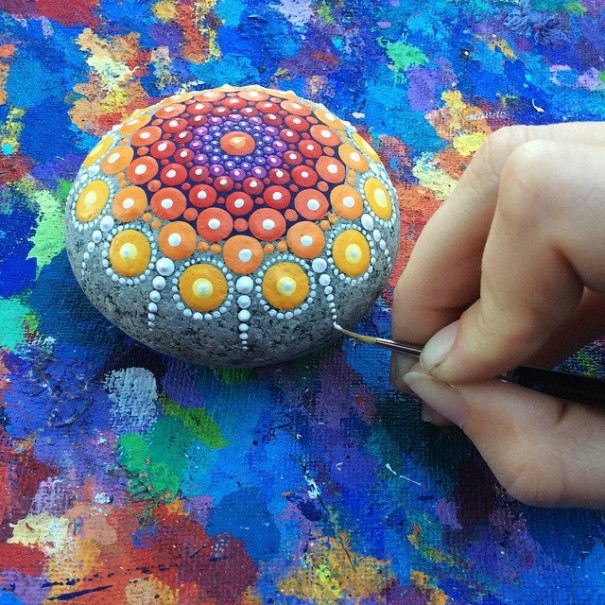 stone-art-mandala-elspeth-mclean06