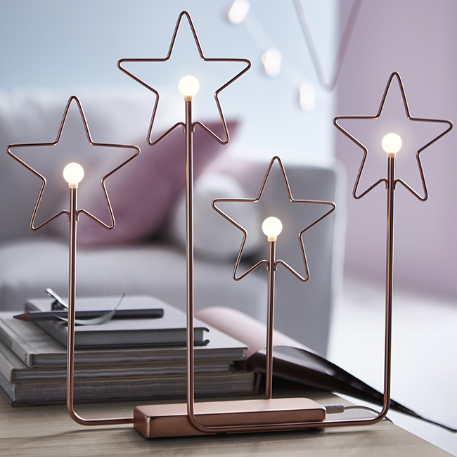 Idén karácsonykor lámpában utazom, ez a LED-es dísz teljesen fölösleges, de jól néz ki./IKEA