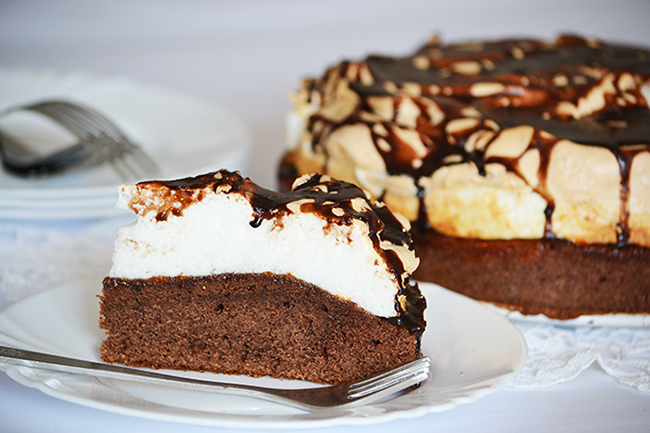 Duplán csokis-habos torta (Fotó: Myreille)