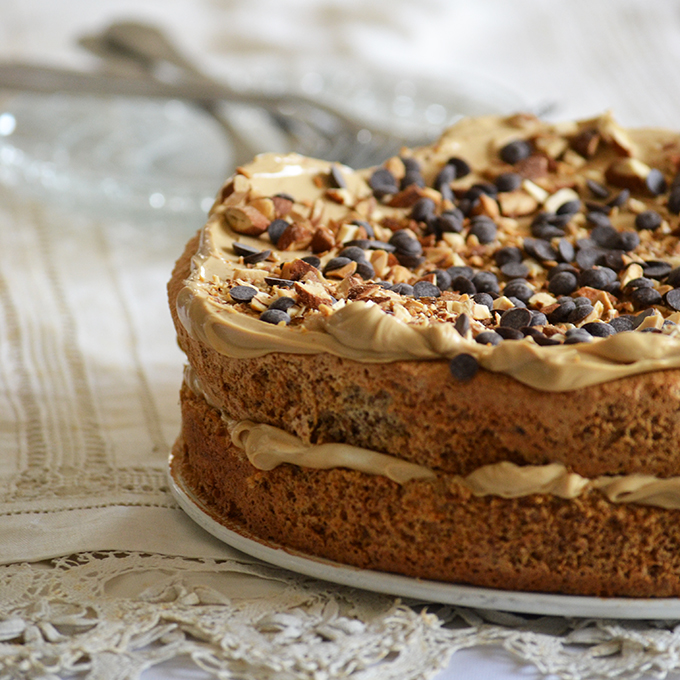 Különleges kávétorta pirított mandulás piskótával és kávé-mascarpone krémmel/Fotó: Myreille