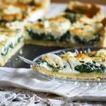 Szendvics helyett spenótos-fokhagymás-fetás quiche