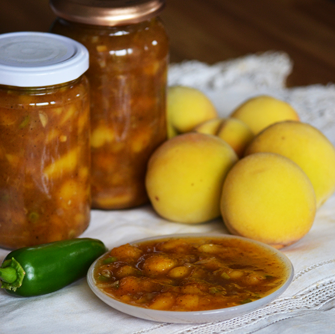 Őszibarack chutney jalapeno-val és kínai ötfűszerrel/Fotó: Myreille