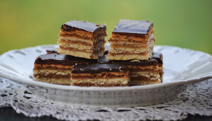 Family recipes: Gerbeaud slice (Zserbó szelet)/Photo: Myreille - moksha.hu Family recipes: Gerbeaud slice (Zserbó szelet)/Photo: Myreille - moksha.hu