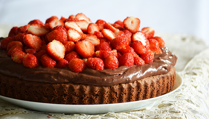 Chocolate Strawberry Cake/Photo: Myreille Chocolate Strawberry Cake