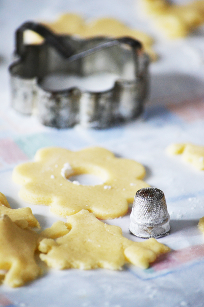 Classic Linzer Cookies Recipe/Photo: Myreille Classic Linzer Cookies Recipe/Photo: Myreille