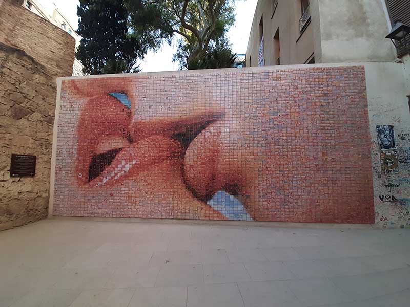 El mural del petó, Barcelona