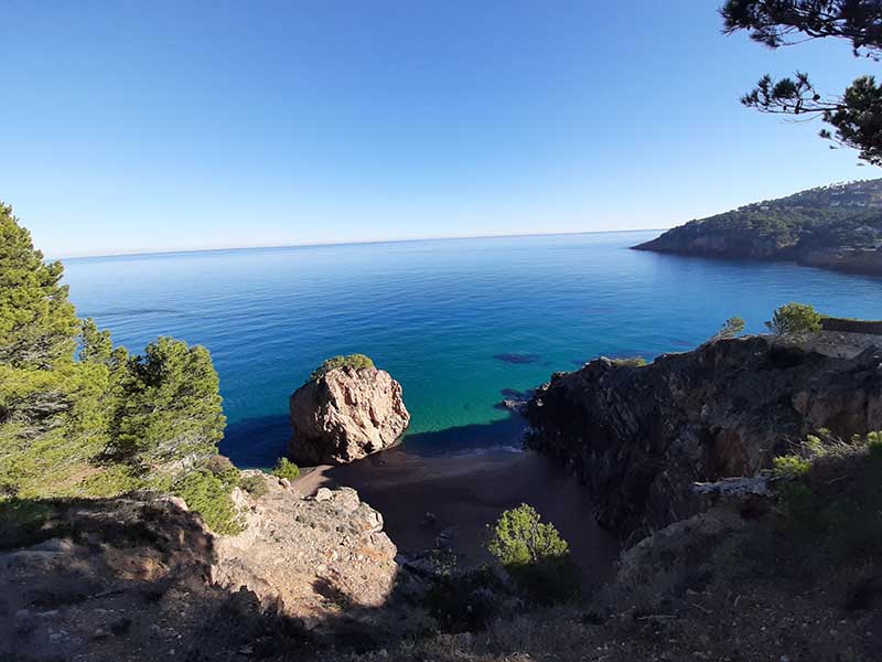 Cala de l'Illa Roja – Fotó: Myreille